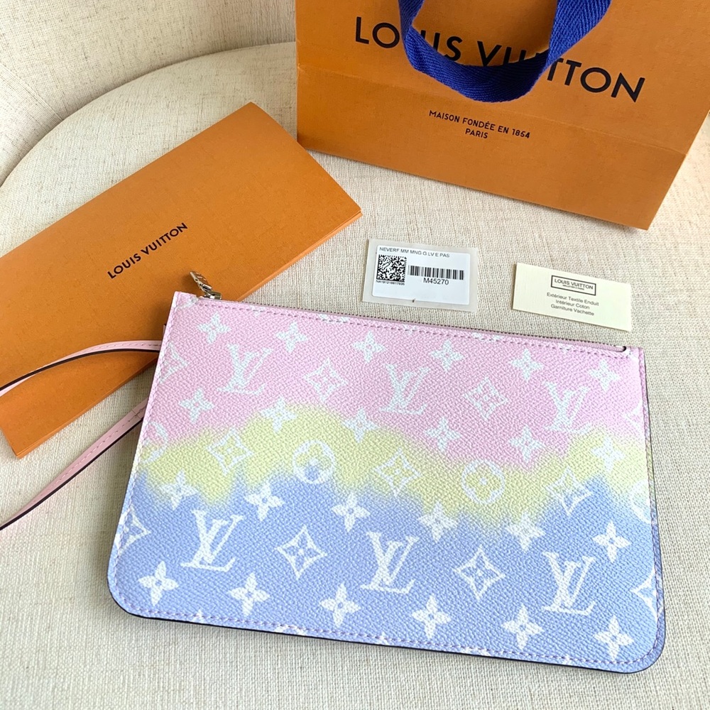 SOLD BNIB pastel escale Neverfull pouch - Picture 2 of 6